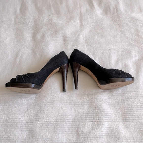 STUART Weitzman Denim Knot Peep Toe Heels Size 7 - Picture 6 of 10